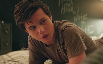 Watch The Brand New Trailer for Coming Out Movie Love, Simon image