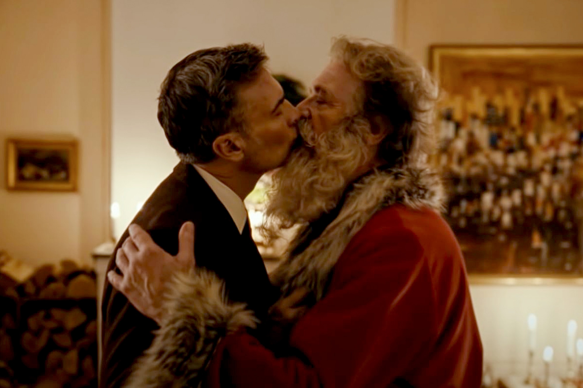 Santa Claus Gets A Boyfriend In Norwegian Christmas Commercial image